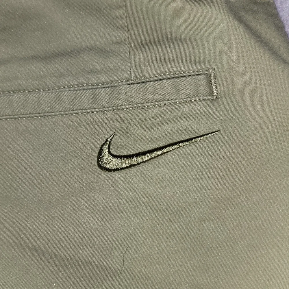 Nike Golf Modern Fit Dri-FIT Pants Mens 32x32 Olive Green Chinos 833190-387